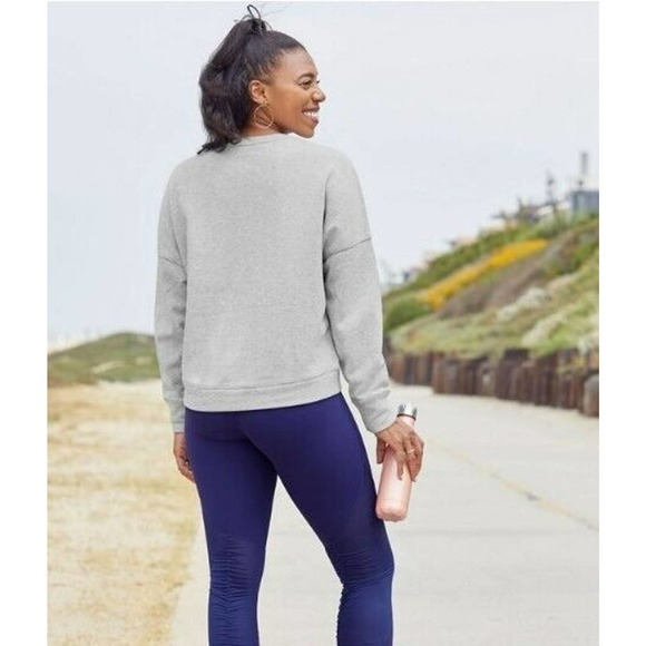Fabletics Stacey Pullover Never Settle Sweatshirt Crew Neck Light Gray Size M - Picture 2 of 6
